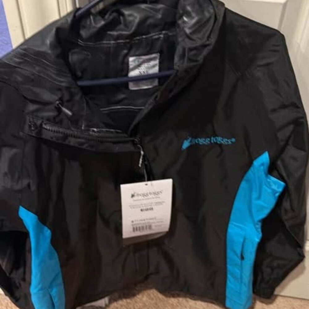 NWT Frogg Toggs Stormwatch Women's jacket with hood